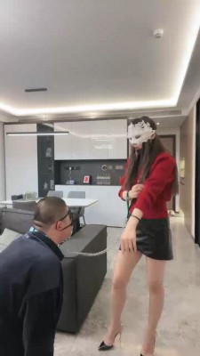 套路直播视频【妆主大大】狗链牵老狗/耳光抽/裸足深喉狂舔/骑马遛狗 bf26383 -套路艾彩视频