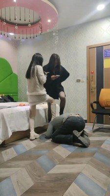 套路直播视频【最抗揍M】双S精神小妹暴打爆踹 bf26336 -套路艾彩视频