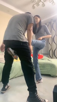【艾莉】运动鞋重度提档-全体重踩踏 bf26799 -套路艾彩视频