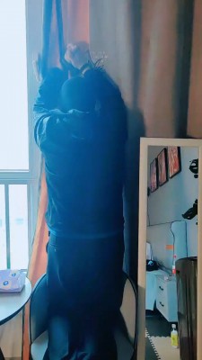 套路直播视频【魅影女神】吊奴老贱货强制圣水 bf26762 -套路艾彩视频