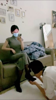 套路直播视频【黛樱】黑丝脚口吐酸奶脚喂食 bf26778