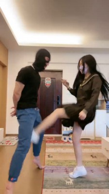 套路直播视频【奈奈生】强制小白鞋提档/闻白袜/吮吸脚趾/喝洗脚水 bf26661 -套路艾彩视频