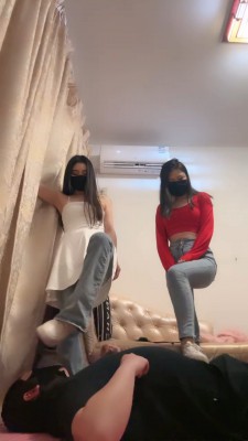 套路直播视频【苏州十三姨】双S小白鞋踩踏+闻原味棉袜 bf26499 -套路艾彩视频