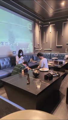 套路直播视频【暴躁小溪】姐妹花KTV虐待狗废物【双视角完整版】 bf26600 -套路艾彩视频