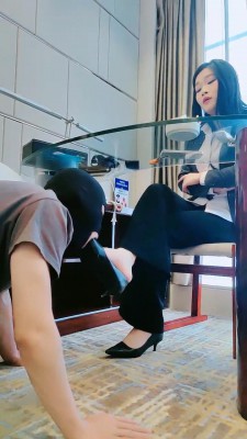 【甜心教主】女高管羞辱废物老公/高跟插嘴/闻舔肉丝 bf26896 -套路艾彩视频
