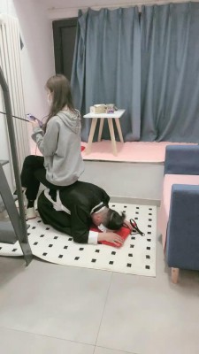 【晚晚】男保姆日常伺候/全体重踩背/钻胯/舔脏鞋底 bf27106 -套路艾彩视频