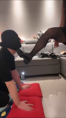 【汐言】贱狗犯贱求虐求圣水 bf27473 -套路艾彩视频
