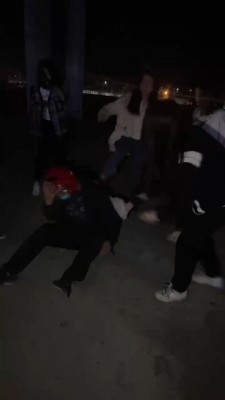 【精神小妹】户外超重度-深夜被4S精神小妹爆踹 bf27333 -套路艾彩视频
