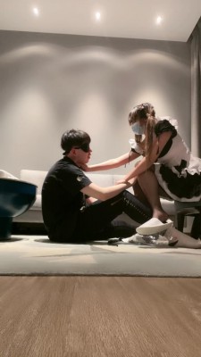【小西】女仆装开发小狗/闻舔黑丝脚/强迫升水 bf27440 -套路艾彩视频