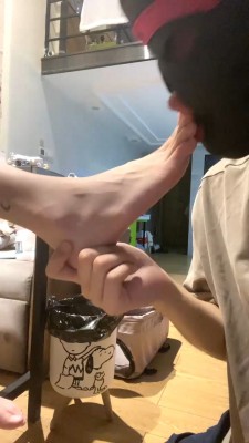 【香菜】白丝萝莉主骑马诱惑贱狗 bf27869 -套路艾彩视频