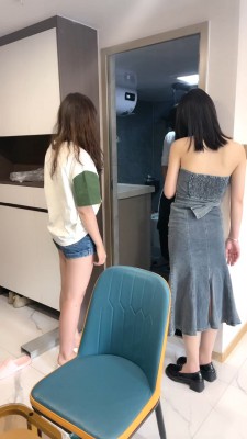 【阿昆】带素人入圈-骑马遛狗/全体重踩踏 bf28117 -套路艾彩视频