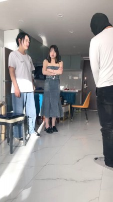 【阿昆】双S肉丝棉袜踩/气味羞辱 bf28115 -套路艾彩视频