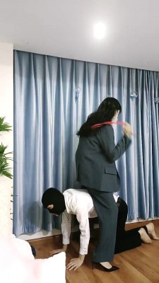 【米小唐】白领制服诱惑调狗 bf28080 -套路艾彩视频