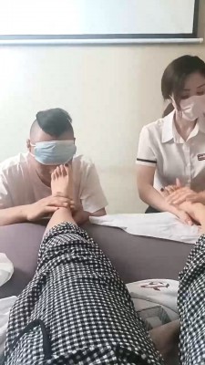 【露可】沐足店开发技师做S bf28002 -套路艾彩视频
