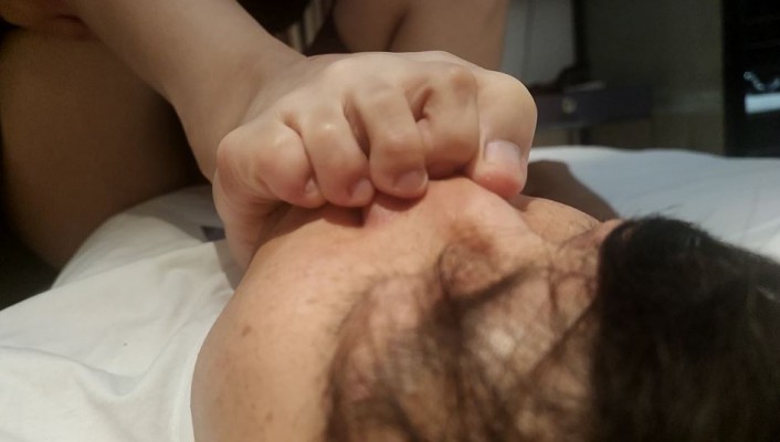狠吸梦晨女王原味棉袜裸足 YC-220827-4 -套路艾彩视频