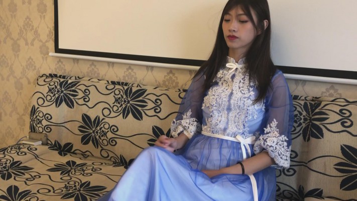 美女美裙美鞋踩脖子 YC-220128-5 -套路艾彩视频