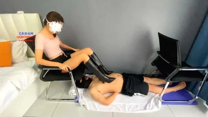 语墨女王的毯子第二季 -套路艾彩视频