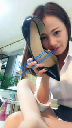 小姐姐-超美丝足展示 -套路艾彩视频