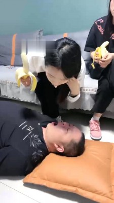 【精神小妹】3素人学生主-口水+浓痰+咀嚼物喂食 bf28362 -套路艾彩视频