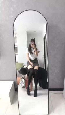 【念念S】长腿车模-高跟抽耳光/镜前羞辱/袜子塞嘴/提档/口吐喂食 bf29389 -套路艾彩视频