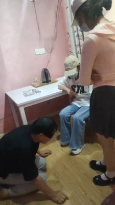 【最抗揍】开发双学生S-耳光踩踏/踢踹/磕头求饶/转胯 bf29513 -套路艾彩视频