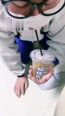 【甜心教主】后妈虐狗儿子-圣水美食 -套路艾彩视频