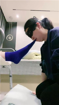 【小羊】母畜裸足狂舔