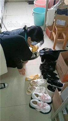 【爱可呀】寝室伺候班花-吸味清理鞋/首尝升水/楼道舔脚