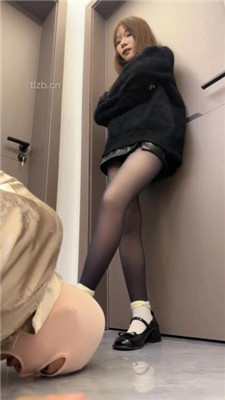 【狗哥】素人学生S小妍-白袜诱惑首调 -套路艾彩视频