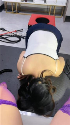 【july】sp/闺蜜对着紫丝袜美腿发骚 -套路艾彩视频