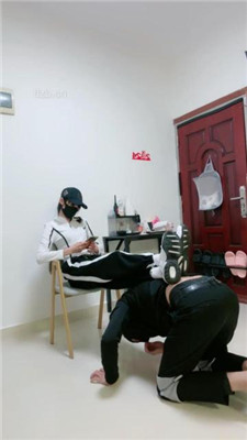 【美娜格格】健身女教练报复猥琐学员 -套路艾彩视频