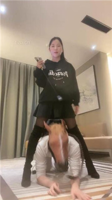 【漫漫】骑马骑脖训练马奴 -套路艾彩视频
