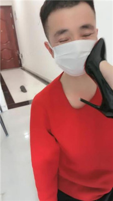 【三娘】暴力耳光/脚趾掐喉窒息/钢管打屁股/重度踩踏 -套路艾彩视频