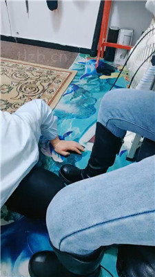 【西安欣】跪舔脏长靴/喂口水/臭脚捂脸/骑马 -套路艾彩视频
