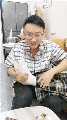 【青岛大混子】睡前白袜脚恋足舔【完整版】 -套路艾彩视频