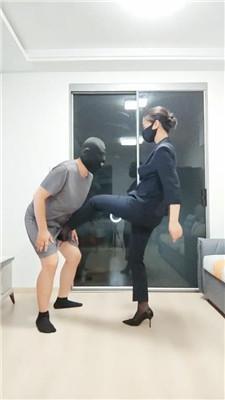 【飒飒小主】白领S虐-抽耳光/连环踢裆 bf42795 -套路艾彩视频