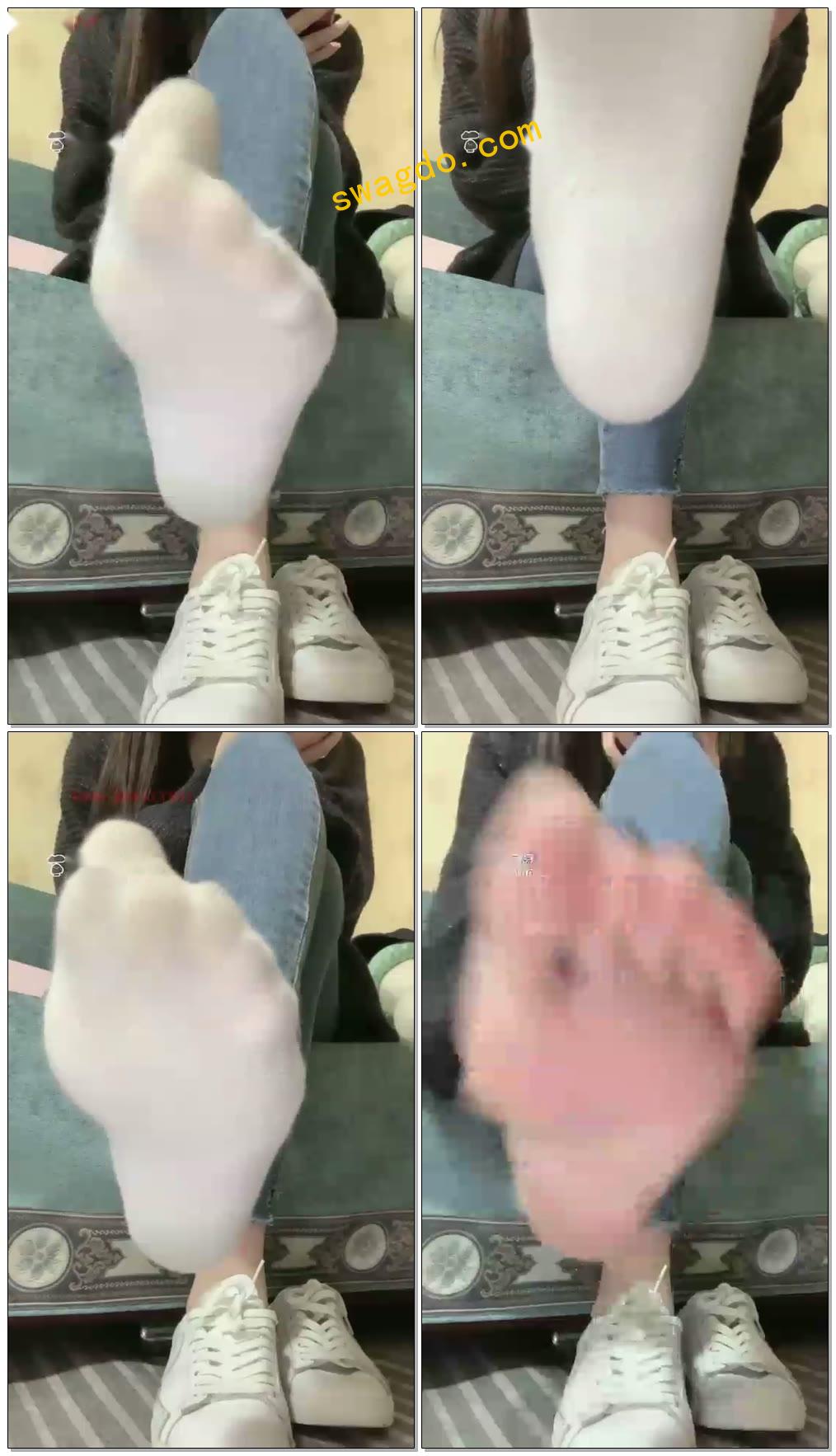 【安主S】第一视角臭棉袜脚底来闻闻【72分钟】【标清】 【安主S】第一视角臭棉袜脚底来闻闻【72分钟】【标清】