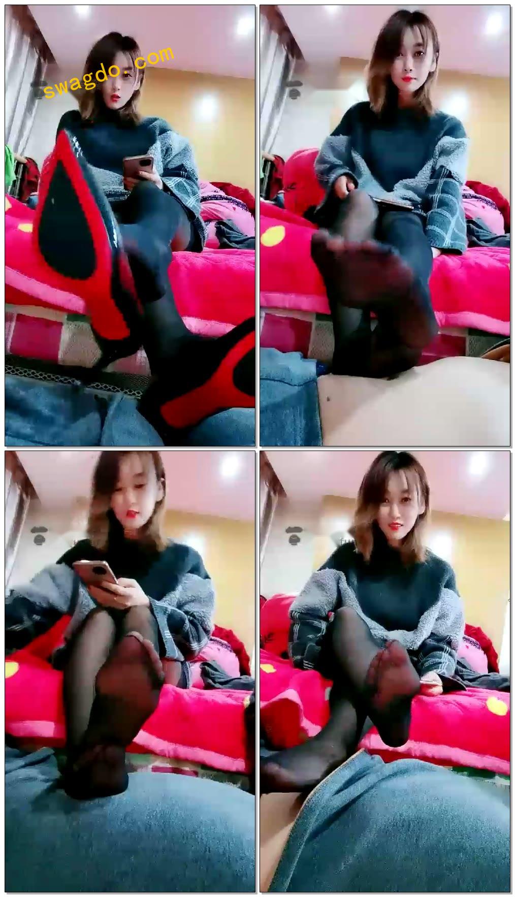 【林夕女王】大漂亮的脚垫【89分钟】【标清】 【林夕女王】大漂亮的脚垫【89分钟】【标清】