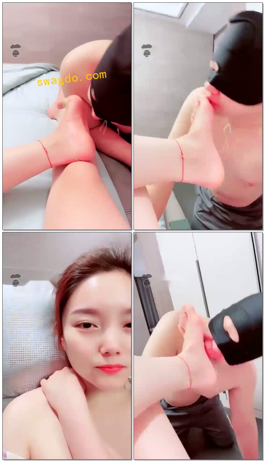 【蜜桃儿S】跪舔白皙香脚,吃的贼香【45分钟】 【蜜桃儿S】跪舔白皙香脚,吃的贼香【45分钟】