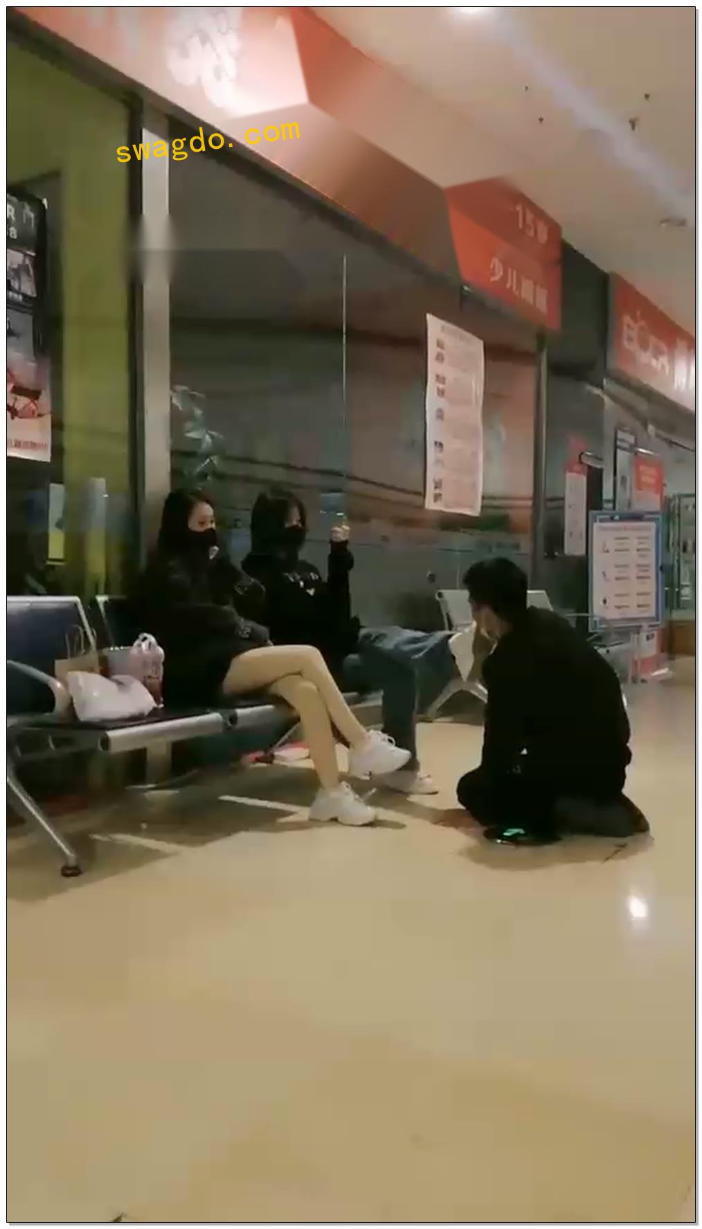 【傲柔】商场中的调教,狗子向路人跪求食物【36分钟】