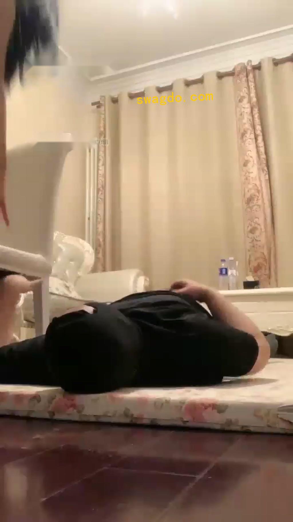 【kiki】暴打提档踩踏【35分钟】 【kiki】暴打提档踩踏【35分钟】