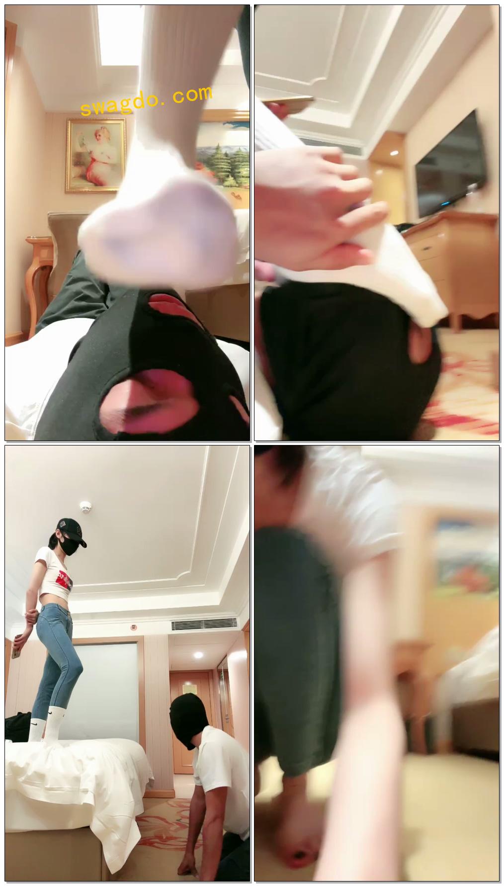 【美娜格格s】墙破闻袜窒息专场【30分钟】 【美娜格格s】墙破闻袜窒息专场【30分钟】