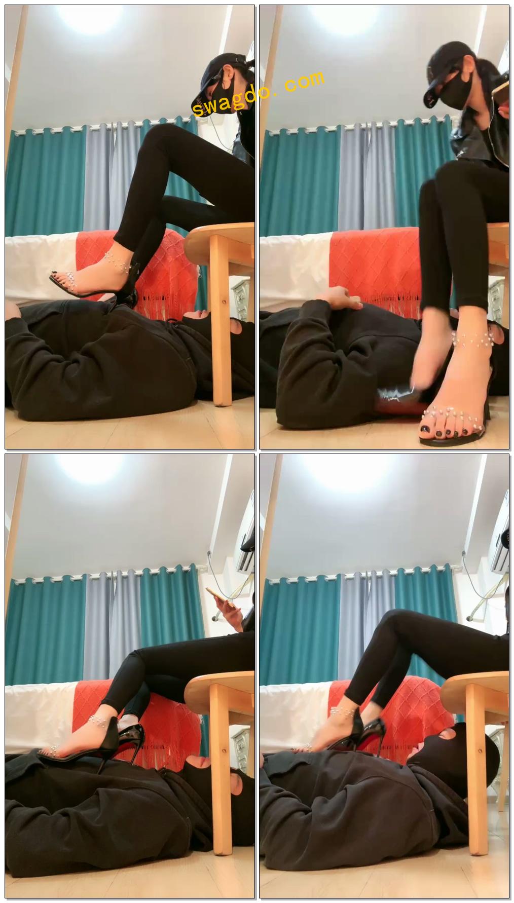 【美娜格格s】高跟踩踏【26分钟】